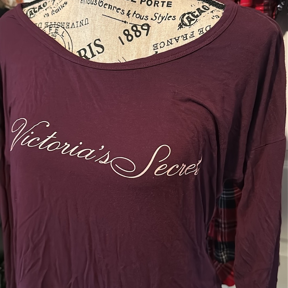 Victoria's Secret Open Back Long Sleeve Sleep Shirt - Picture 2 of 6